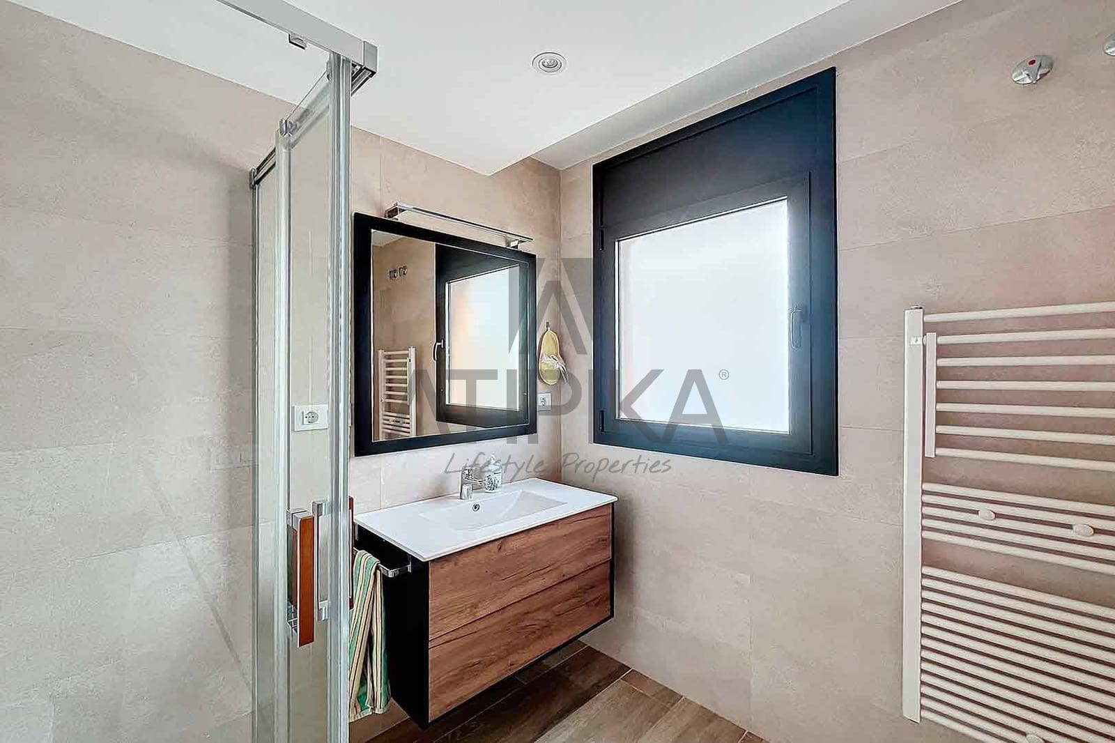 5 soveværelse Villa til salg i Cabrera de Mar med swimmingpool - € 1.460.000 (Ref: 8382320)