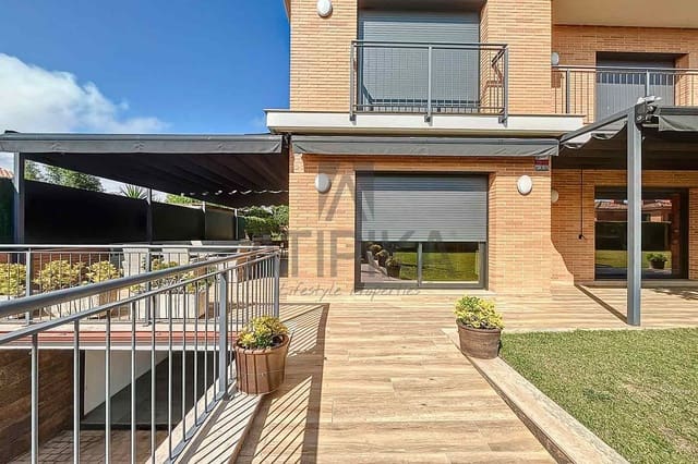 5 soveværelse Villa til salg i Cabrera de Mar med swimmingpool - € 1.460.000 (Ref: 8382320)