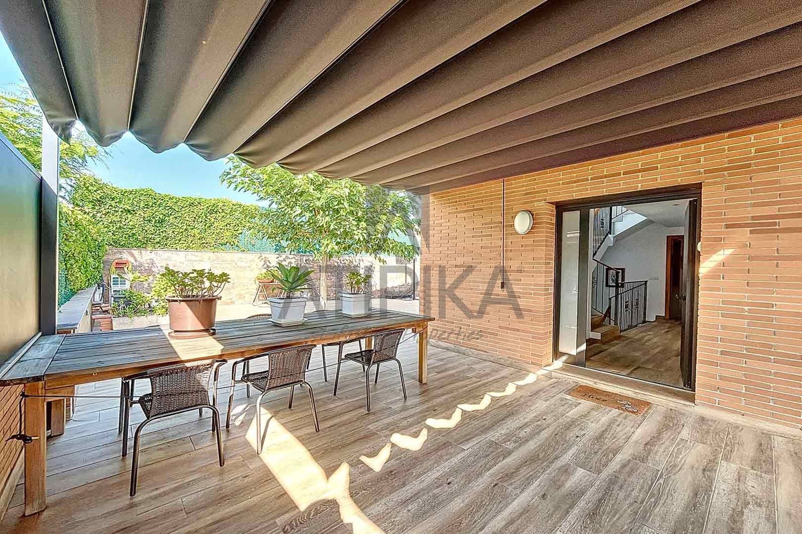 5 soveværelse Villa til salg i Cabrera de Mar med swimmingpool - € 1.460.000 (Ref: 8382320)