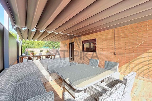 5 soveværelse Villa til salg i Cabrera de Mar med swimmingpool - € 1.460.000 (Ref: 8382320)