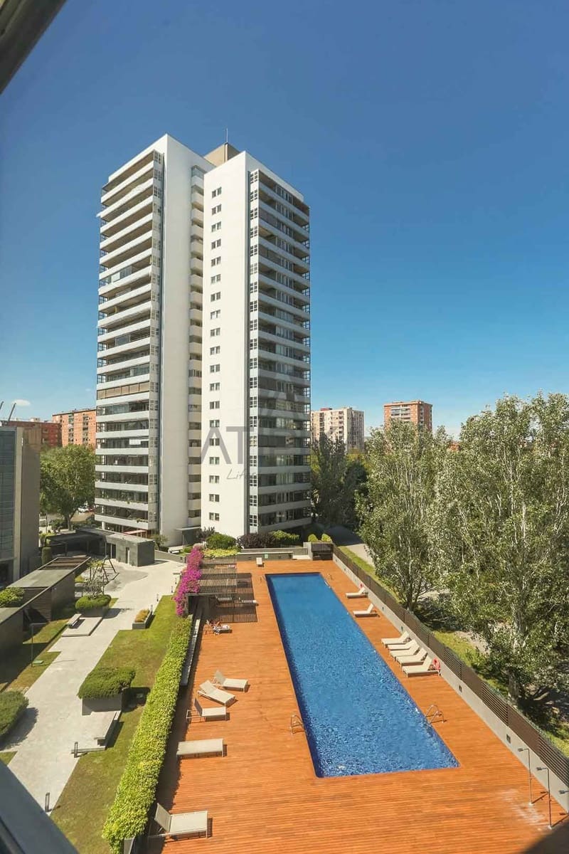 2 quarto Apartamento para venda em Barcelona cidade com piscina - 1 300 000 € (Ref: 8390338)