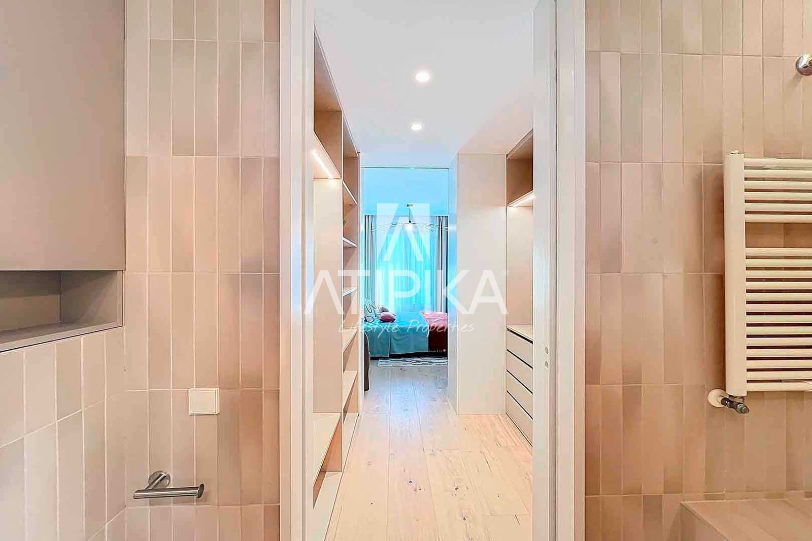 2 bedroom Apartment for sale in Barcelona city - € 1,800,000 (Ref: 8402772)