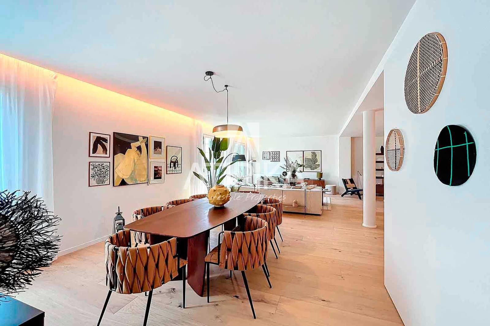 2 bedroom Apartment for sale in Barcelona city - € 1,800,000 (Ref: 8402772)