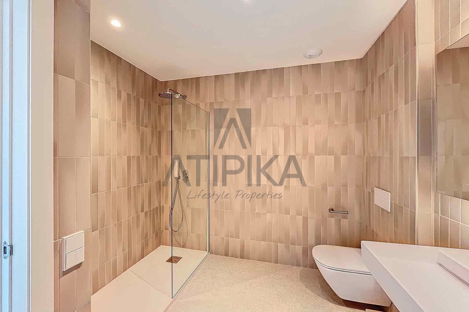 2 sovrum Takvåning till salu i Barcelona stad - 2 390 000 € (Ref: 8404495)