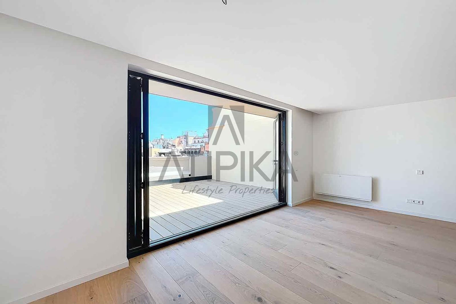 2 sovrum Takvåning till salu i Barcelona stad - 2 390 000 € (Ref: 8404495)