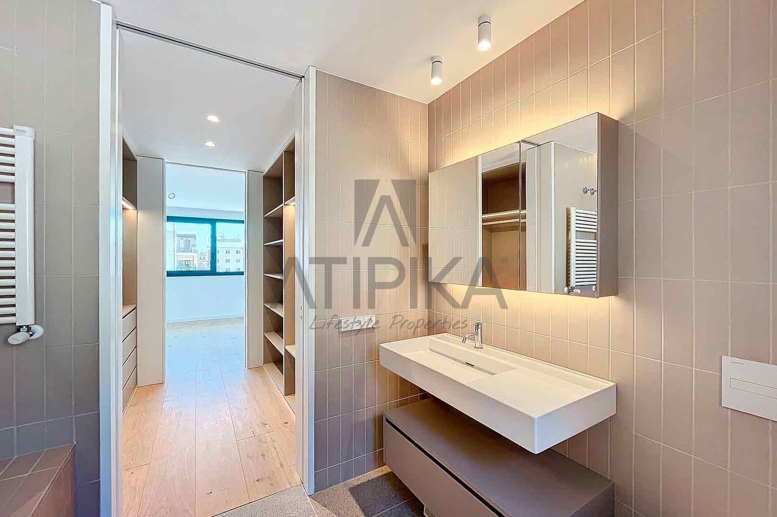 2 sovrum Takvåning till salu i Barcelona stad - 2 390 000 € (Ref: 8404495)