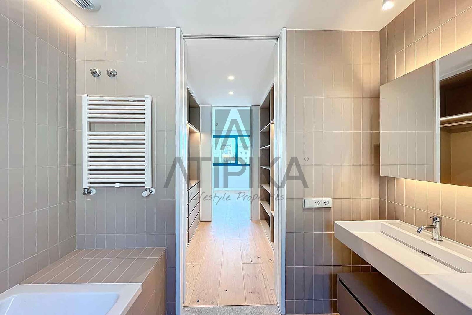 2 sovrum Takvåning till salu i Barcelona stad - 2 390 000 € (Ref: 8404495)