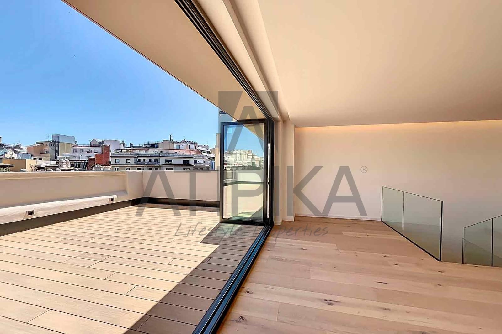 3 soveværelse Penthouse til salg i Barcelona by - € 4.800.000 (Ref: 8404496)