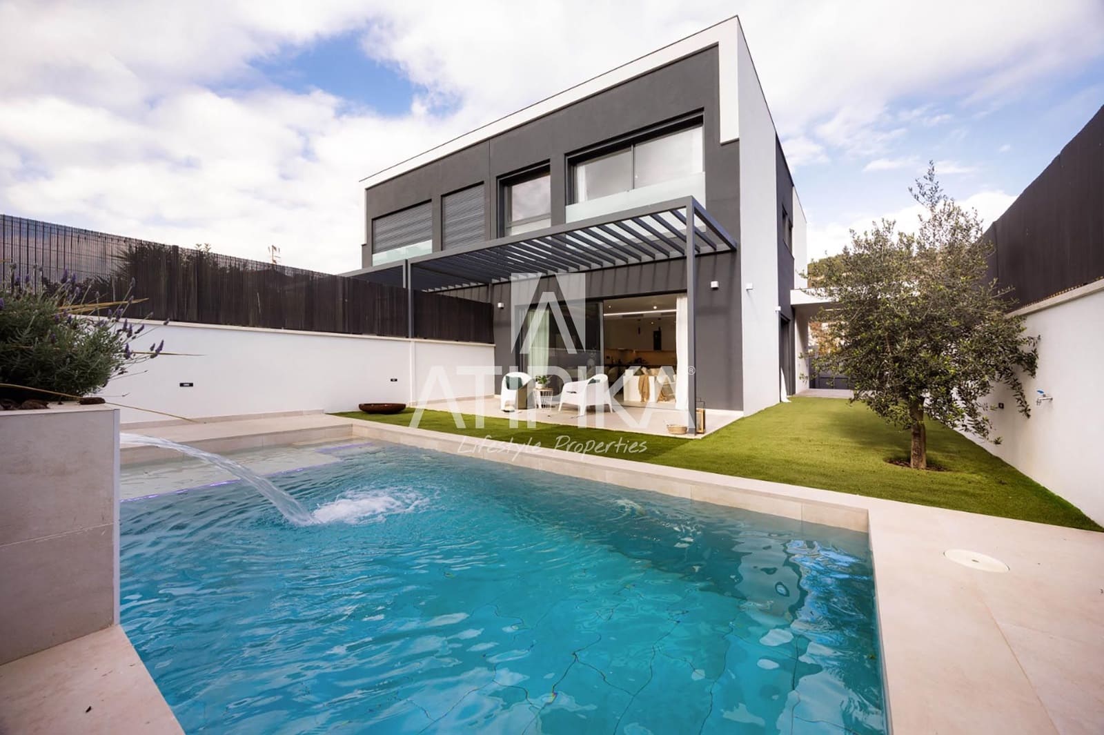 5 sovrum Villa till salu i Sant Pere de Ribes med pool - 775 000 € (Ref: 8414919)