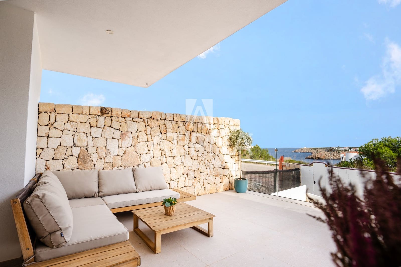 2 bedroom Penthouse for sale in Arenal d'en Castell with pool - € 729,000 (Ref: 8417073)