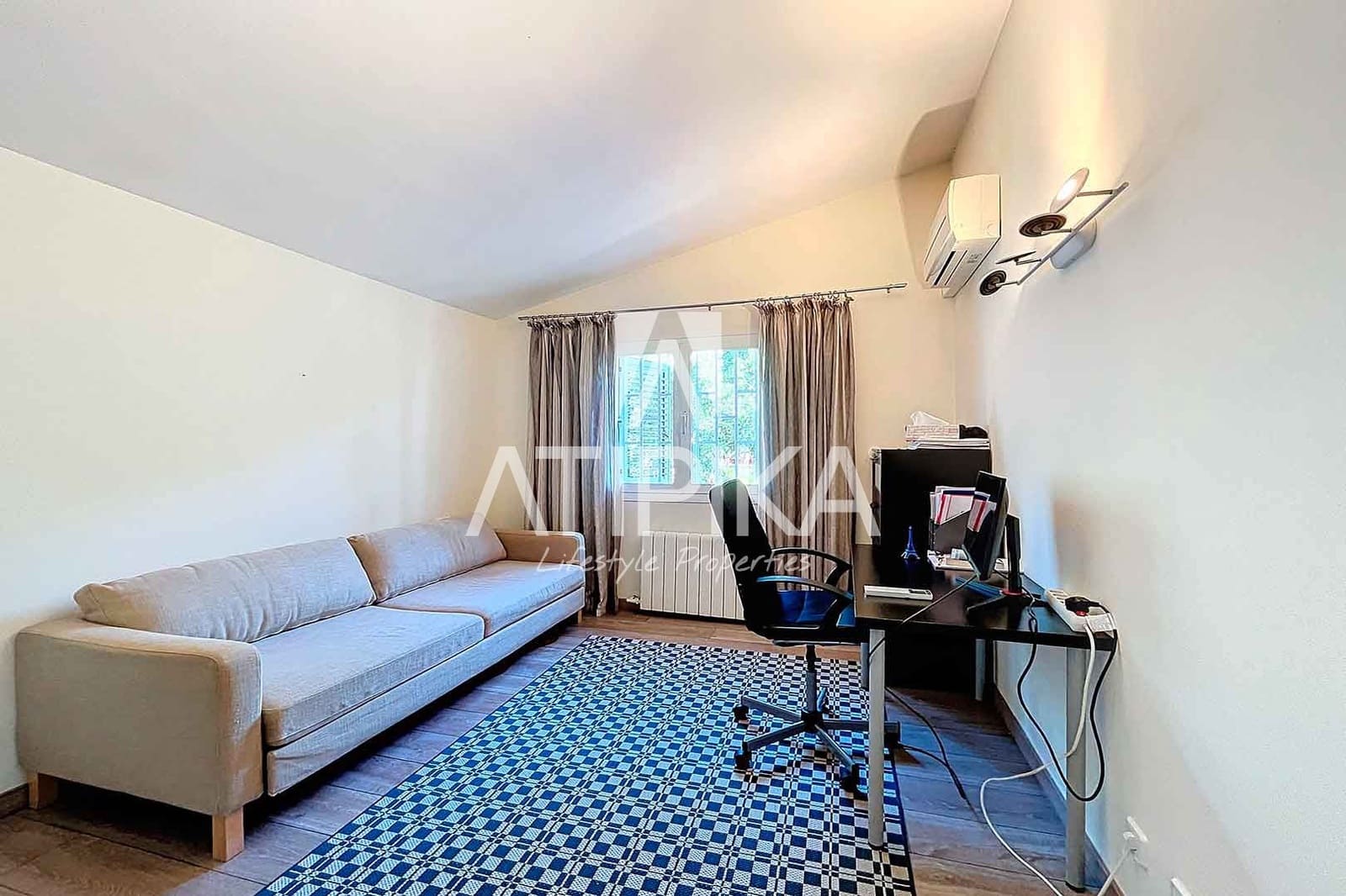 7 soveværelse Villa til leje i Castelldefels med swimmingpool - € 7.000 (Ref: 8440125)