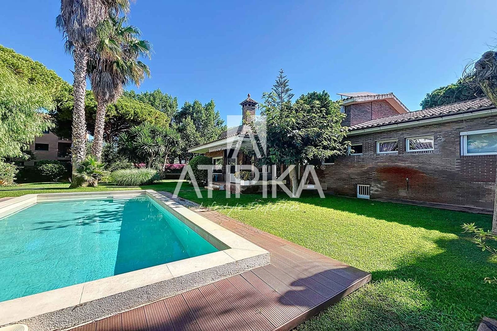 7 soveværelse Villa til leje i Castelldefels med swimmingpool - € 7.000 (Ref: 8440125)