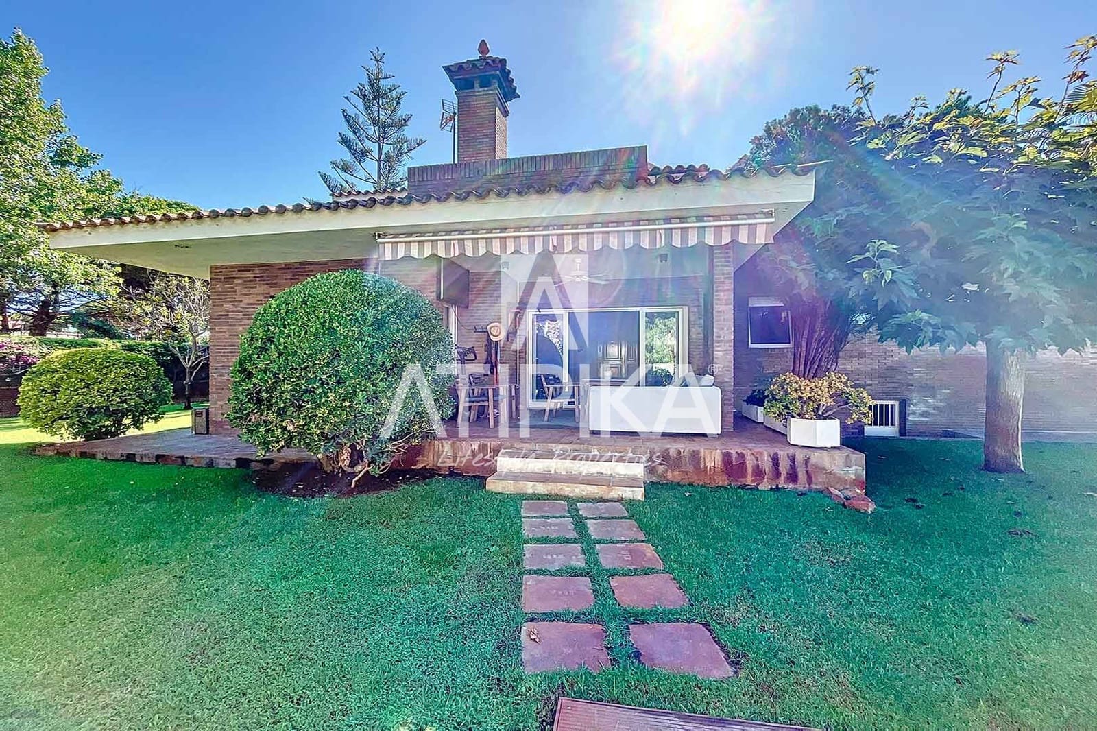 7 soveværelse Villa til leje i Castelldefels med swimmingpool - € 7.000 (Ref: 8440125)