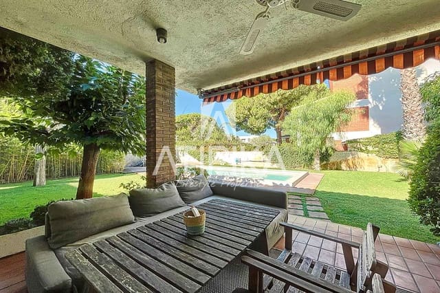 7 bedroom Villa for rent in Castelldefels with pool - € 7,000 (Ref: 8440125)