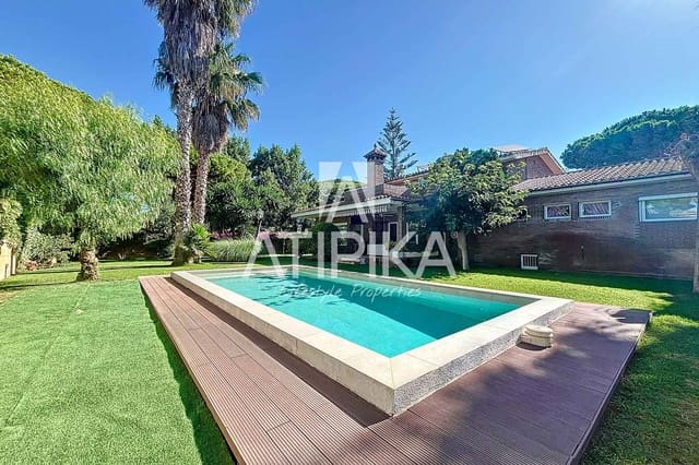 7 bedroom Villa for rent in Castelldefels with pool - € 7,000 (Ref: 8440125)