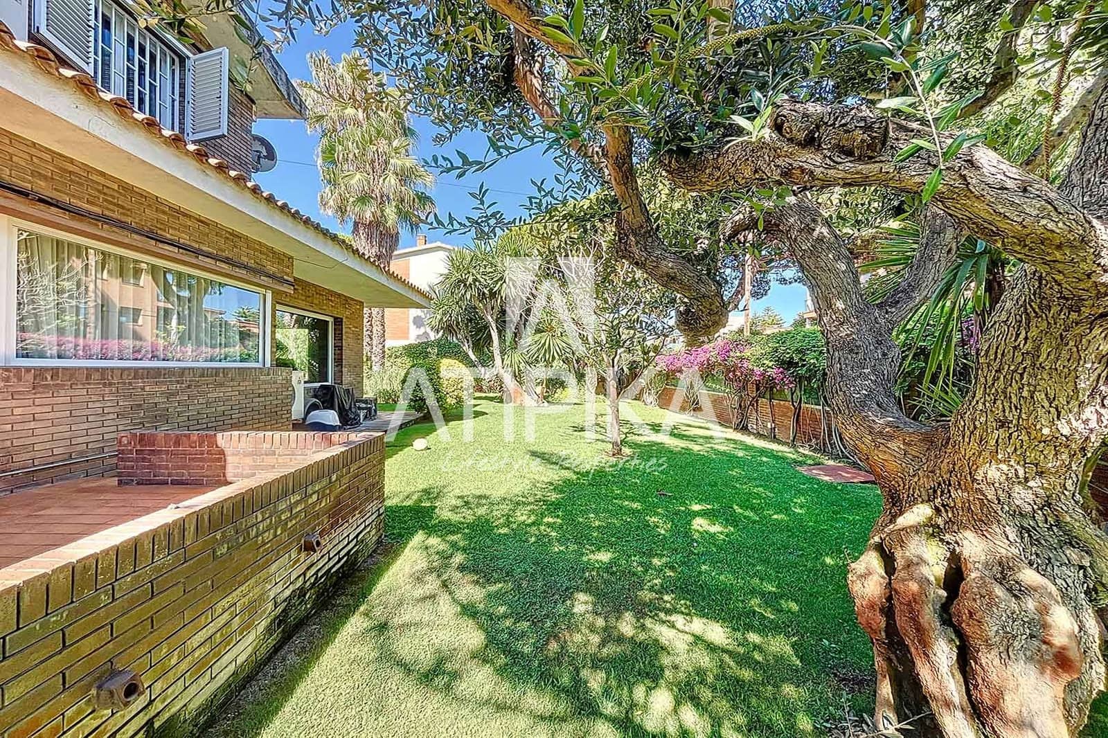 7 soveværelse Villa til leje i Castelldefels med swimmingpool - € 7.000 (Ref: 8440125)