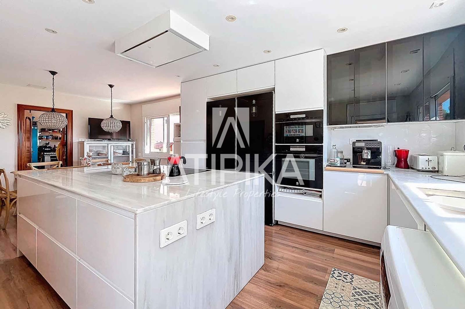 8 soveværelse Villa til salg i Castelldefels med swimmingpool - € 1.445.000 (Ref: 8441487)