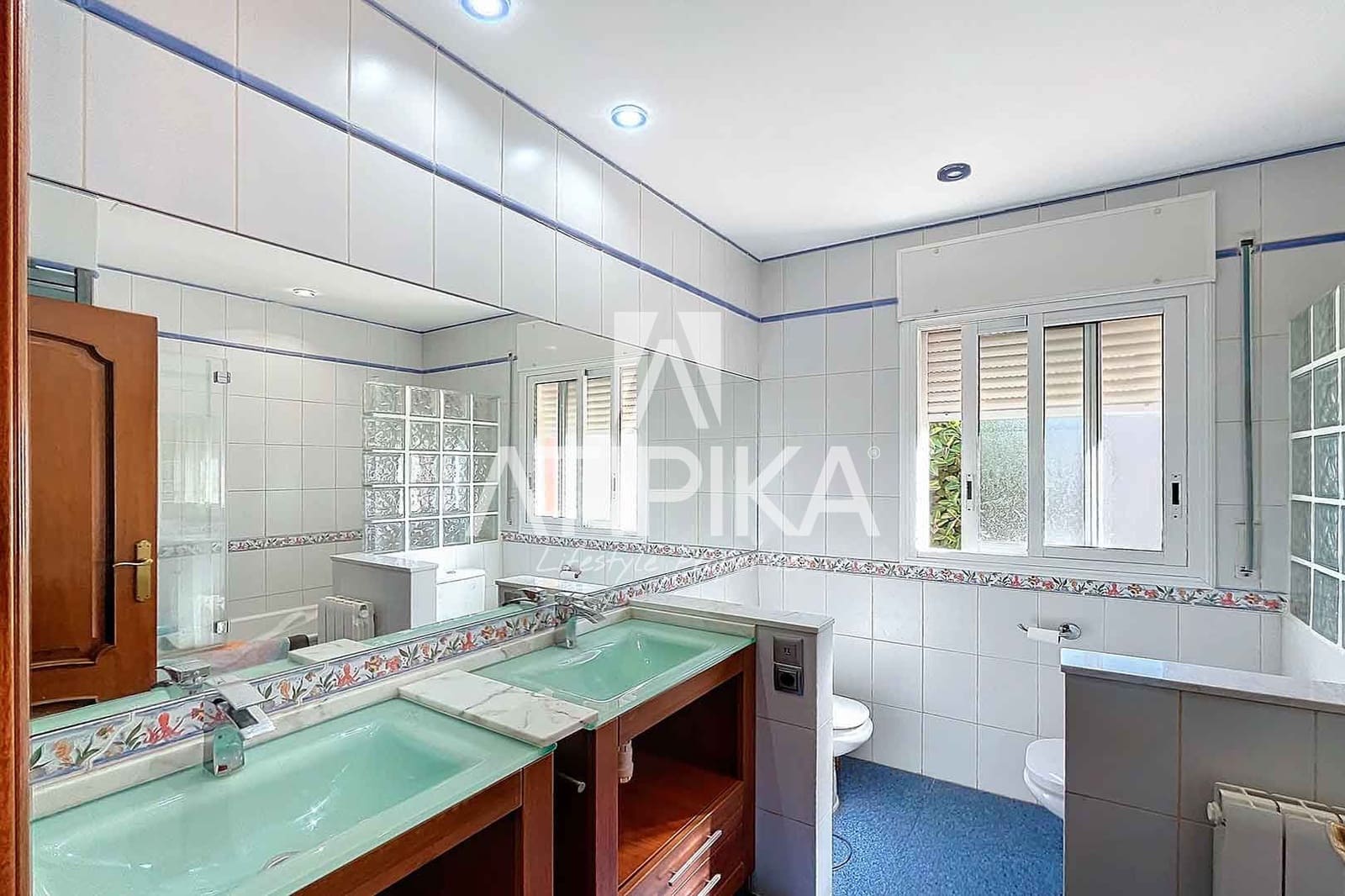 8 soveværelse Villa til salg i Castelldefels med swimmingpool - € 1.445.000 (Ref: 8441487)