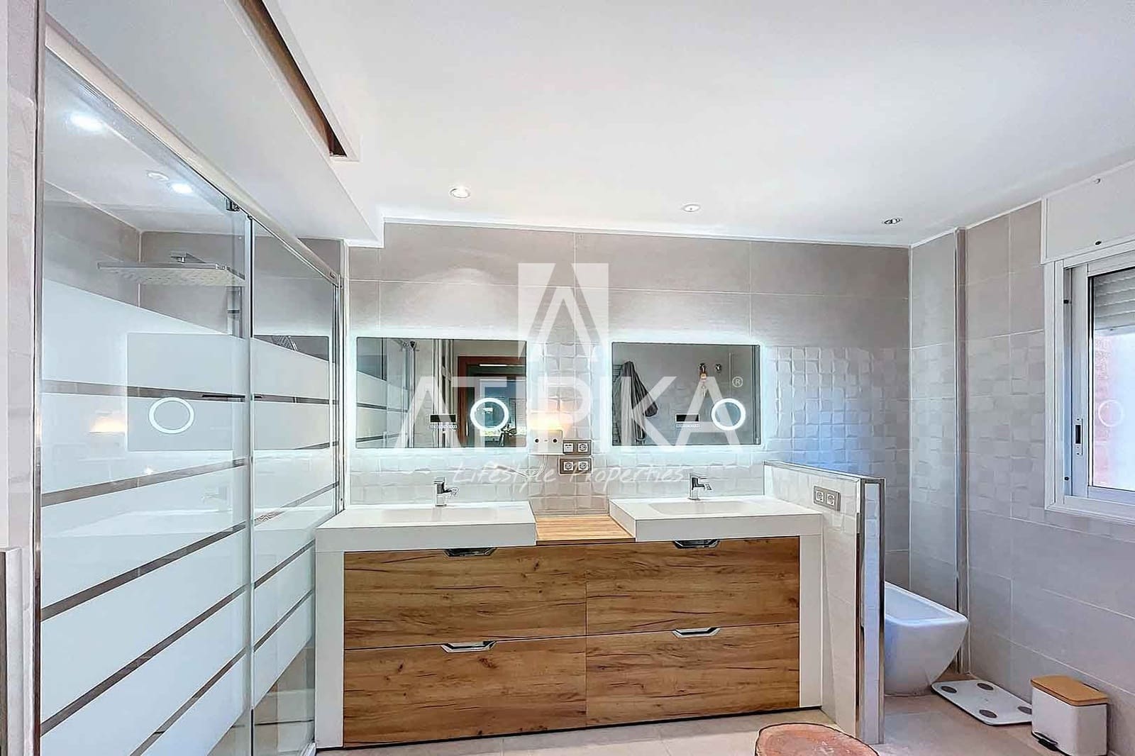 8 soveværelse Villa til salg i Castelldefels med swimmingpool - € 1.445.000 (Ref: 8441487)