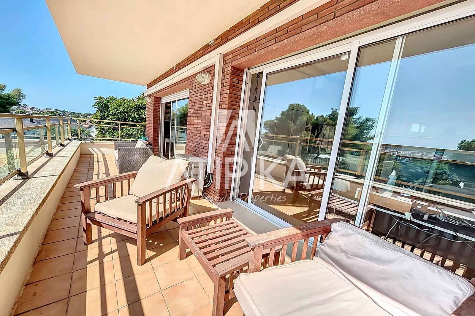 8 soveværelse Villa til salg i Castelldefels med swimmingpool - € 1.445.000 (Ref: 8441487)