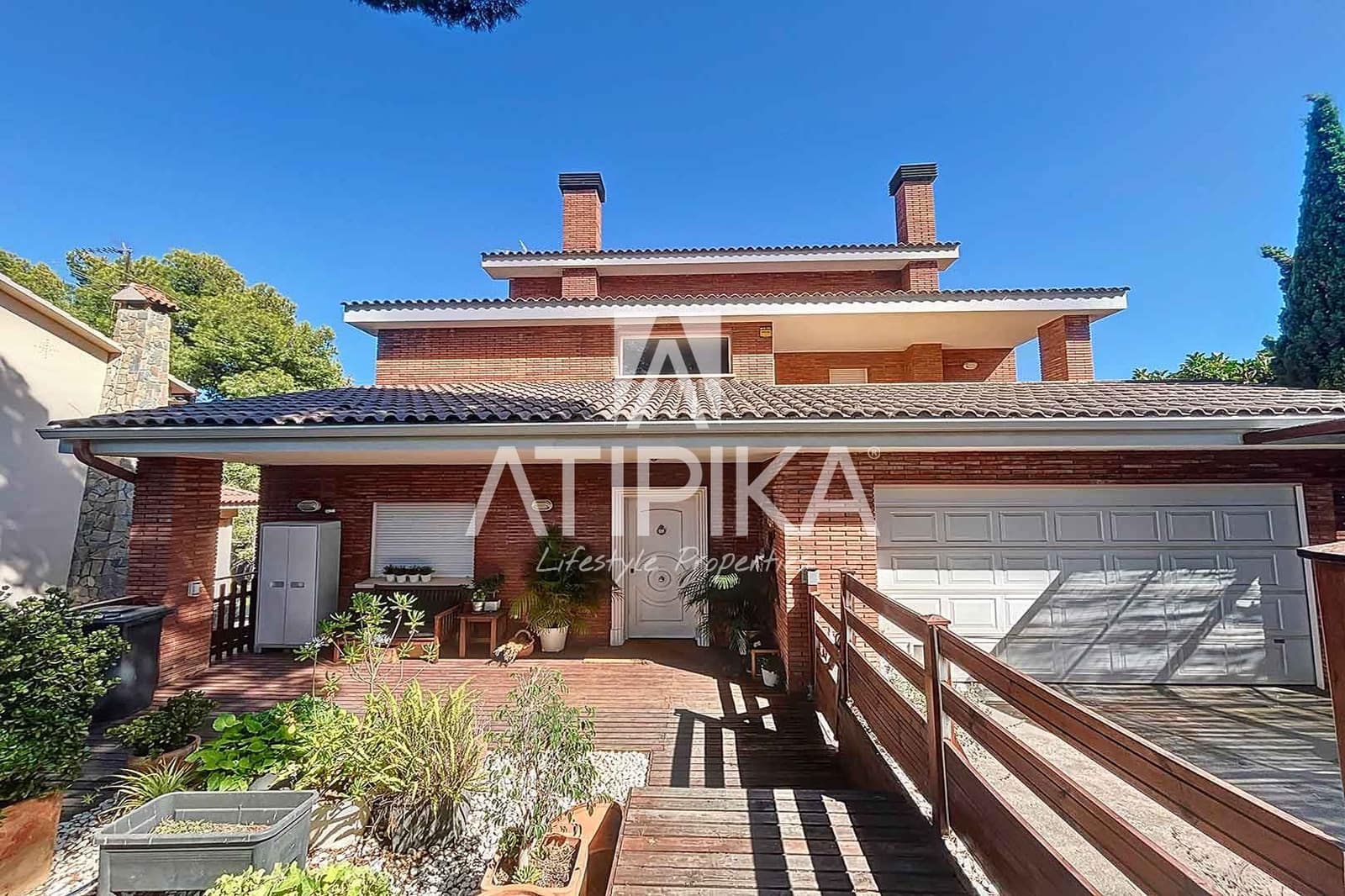 8 soveværelse Villa til salg i Castelldefels med swimmingpool - € 1.445.000 (Ref: 8441487)