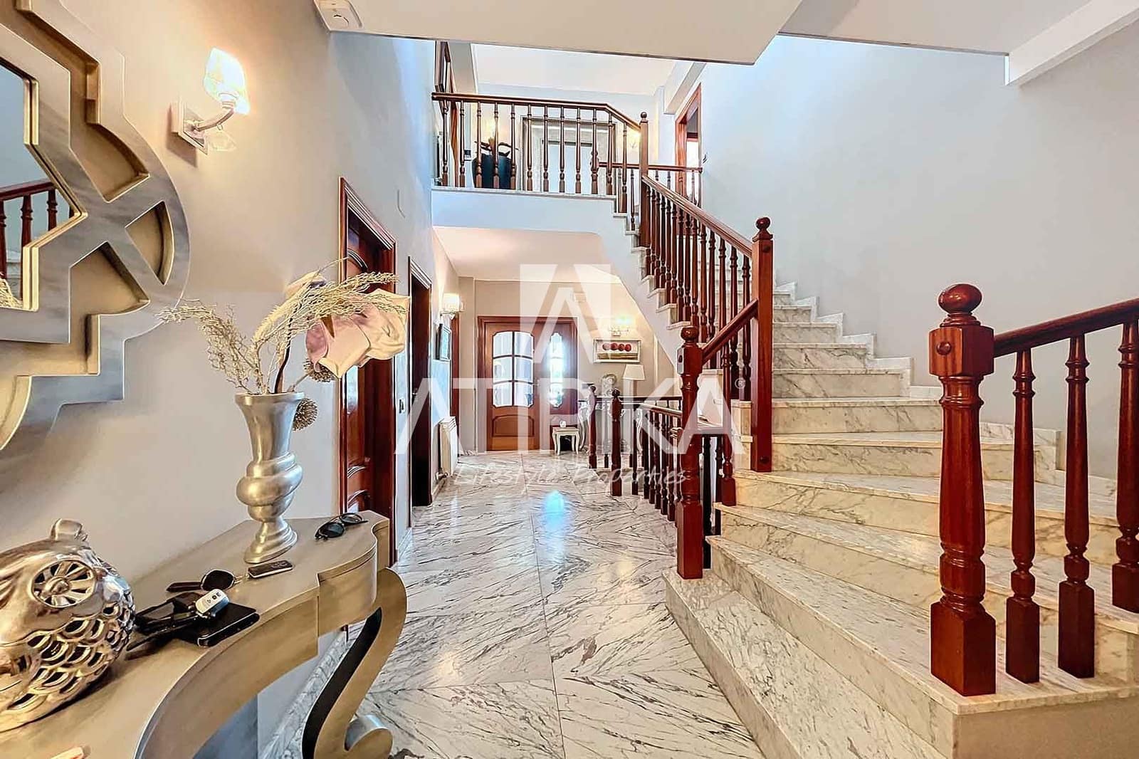 8 soveværelse Villa til salg i Castelldefels med swimmingpool - € 1.445.000 (Ref: 8441487)