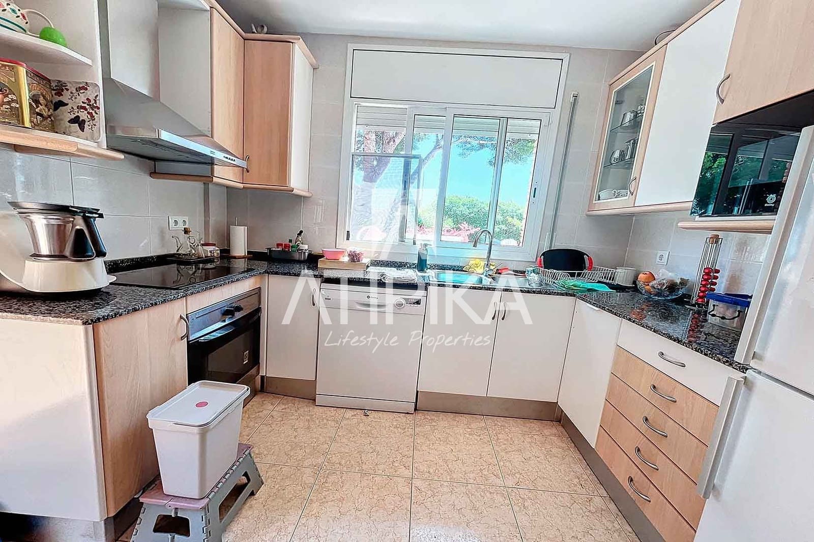 8 soveværelse Villa til salg i Castelldefels med swimmingpool - € 1.445.000 (Ref: 8441487)