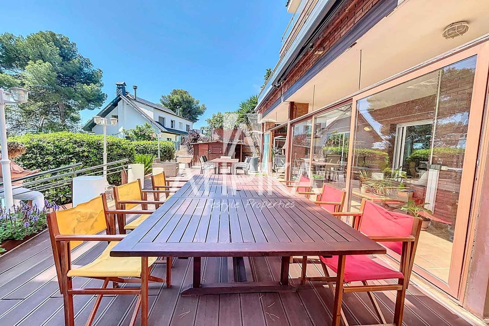 8 soveværelse Villa til salg i Castelldefels med swimmingpool - € 1.445.000 (Ref: 8441487)