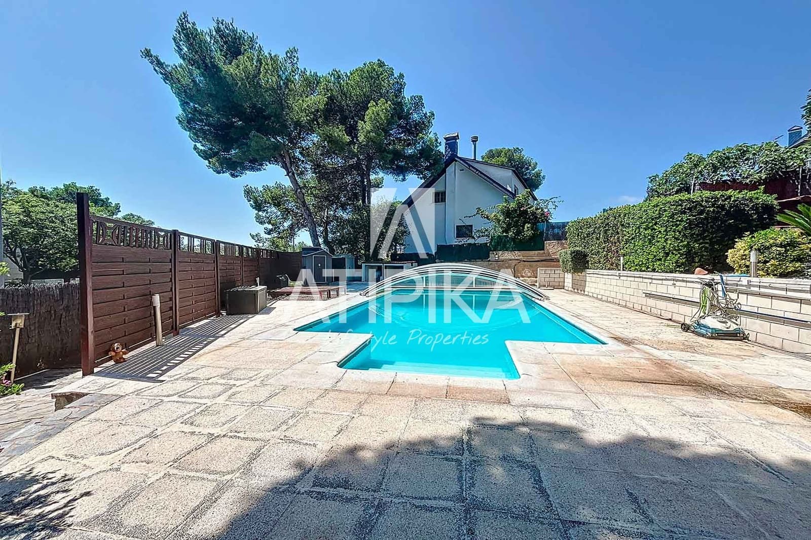 8 soveværelse Villa til salg i Castelldefels med swimmingpool - € 1.445.000 (Ref: 8441487)