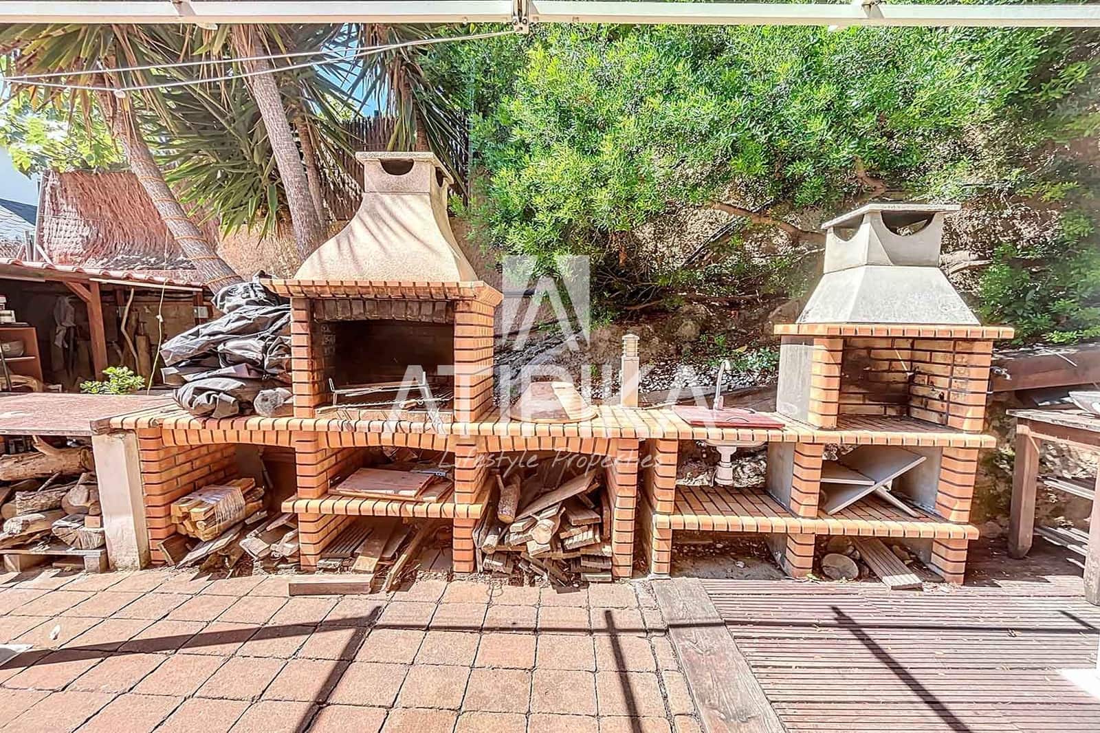 8 soveværelse Villa til salg i Castelldefels med swimmingpool - € 1.445.000 (Ref: 8441487)