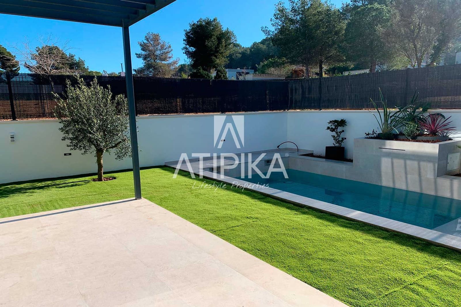 5 soveværelse Villa til salg i Sant Pere de Ribes med swimmingpool - € 775.000 (Ref: 8441488)