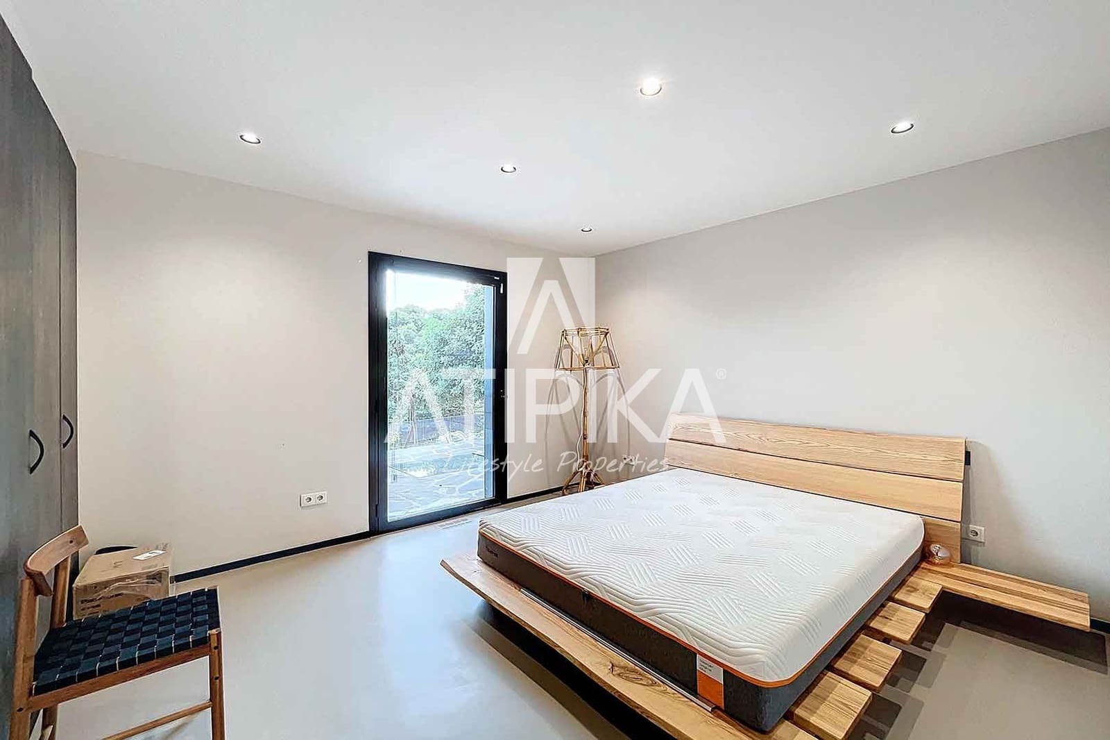 4 soveværelse Villa til salg i Premia de Dalt med swimmingpool - € 1.680.000 (Ref: 8463218)