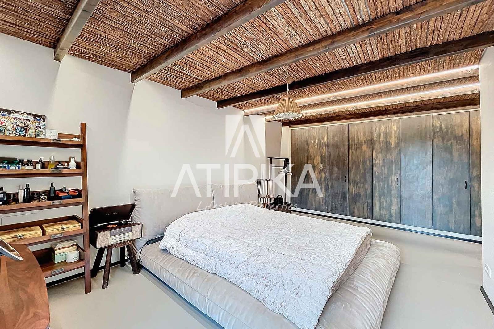 4 soveværelse Villa til salg i Premia de Dalt med swimmingpool - € 1.680.000 (Ref: 8463218)