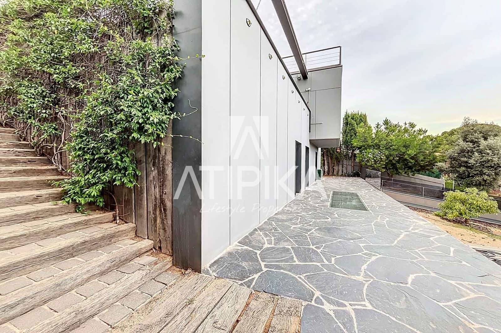 4 soveværelse Villa til salg i Premia de Dalt med swimmingpool - € 1.680.000 (Ref: 8463218)