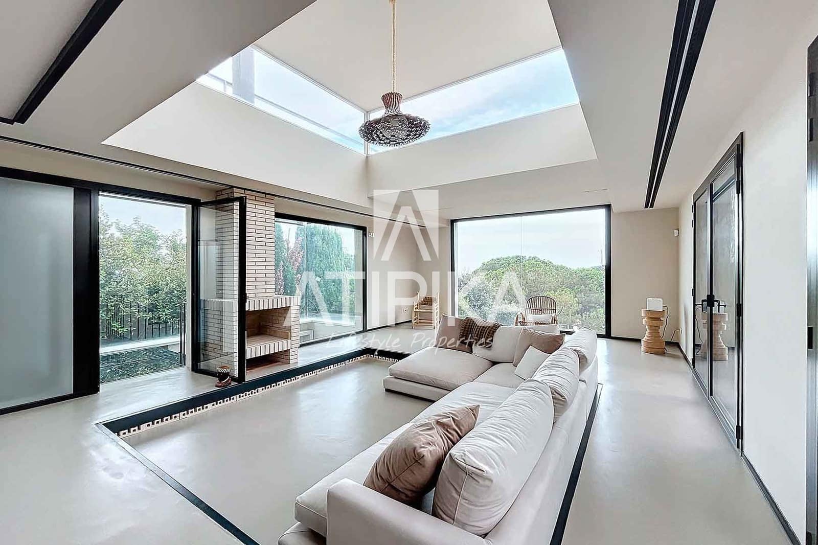 4 soveværelse Villa til salg i Premia de Dalt med swimmingpool - € 1.680.000 (Ref: 8463218)