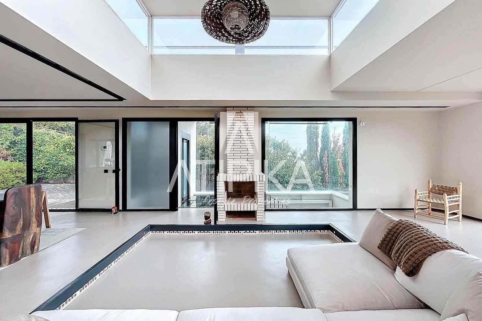 4 soveværelse Villa til salg i Premia de Dalt med swimmingpool - € 1.680.000 (Ref: 8463218)