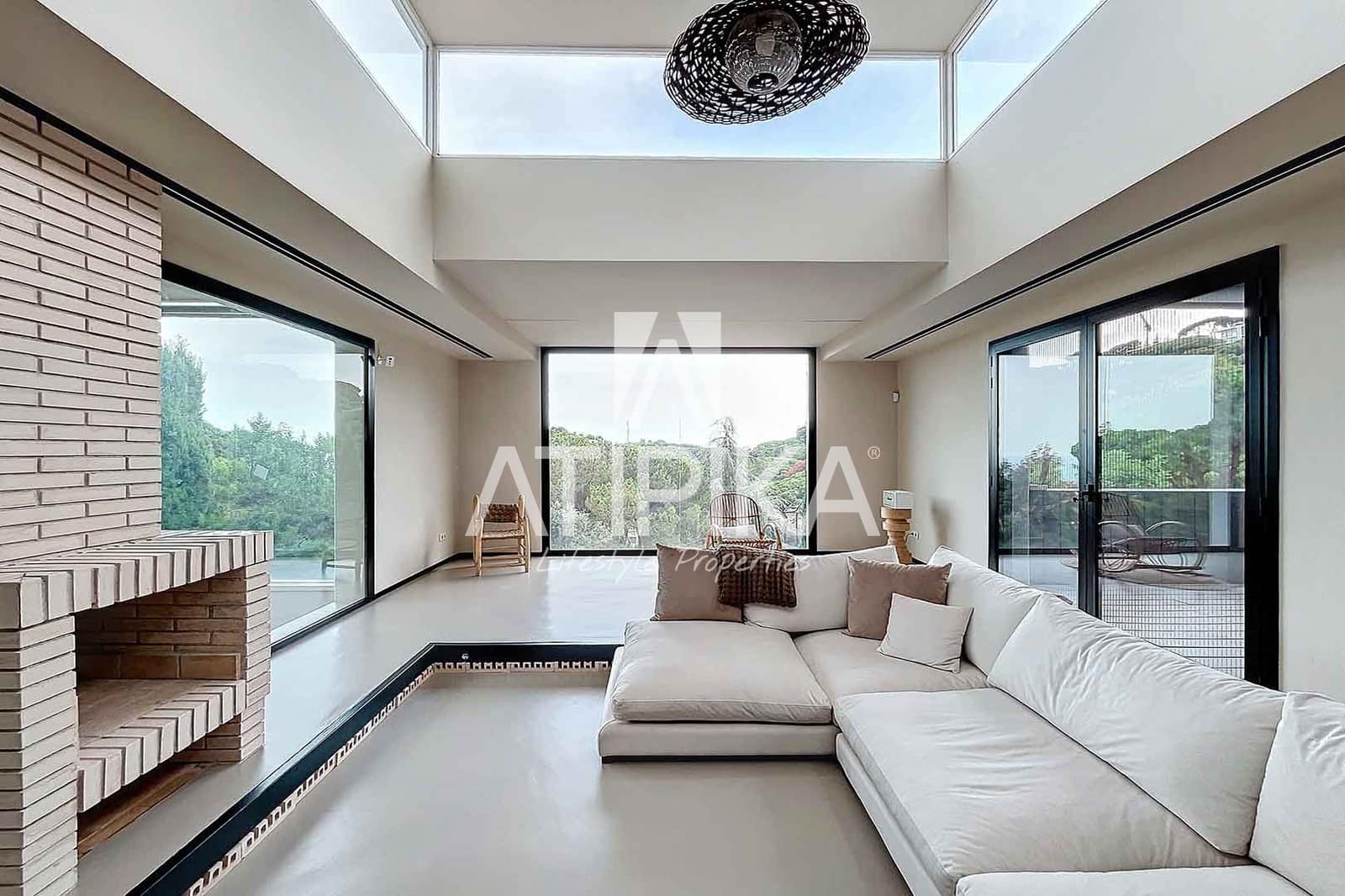 4 soveværelse Villa til salg i Premia de Dalt med swimmingpool - € 1.680.000 (Ref: 8463218)