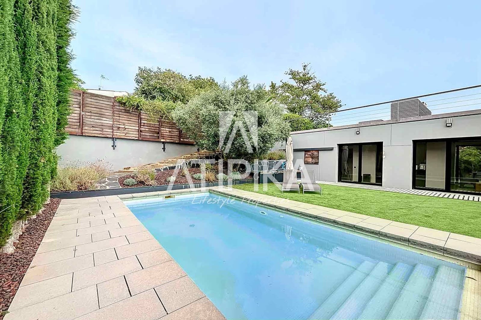 4 soveværelse Villa til salg i Premia de Dalt med swimmingpool - € 1.680.000 (Ref: 8463218)