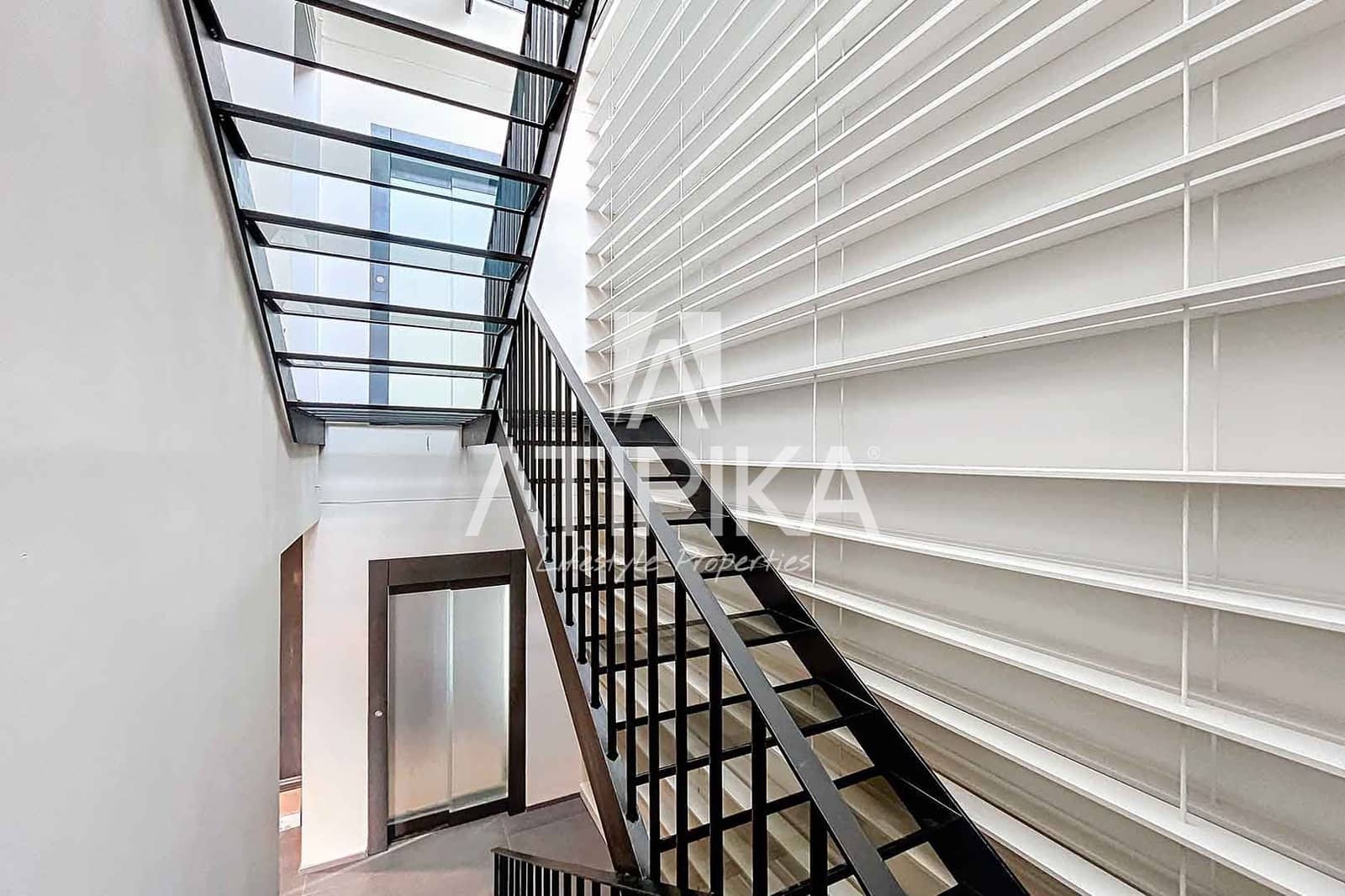 4 soveværelse Villa til salg i Premia de Dalt med swimmingpool - € 1.680.000 (Ref: 8463218)