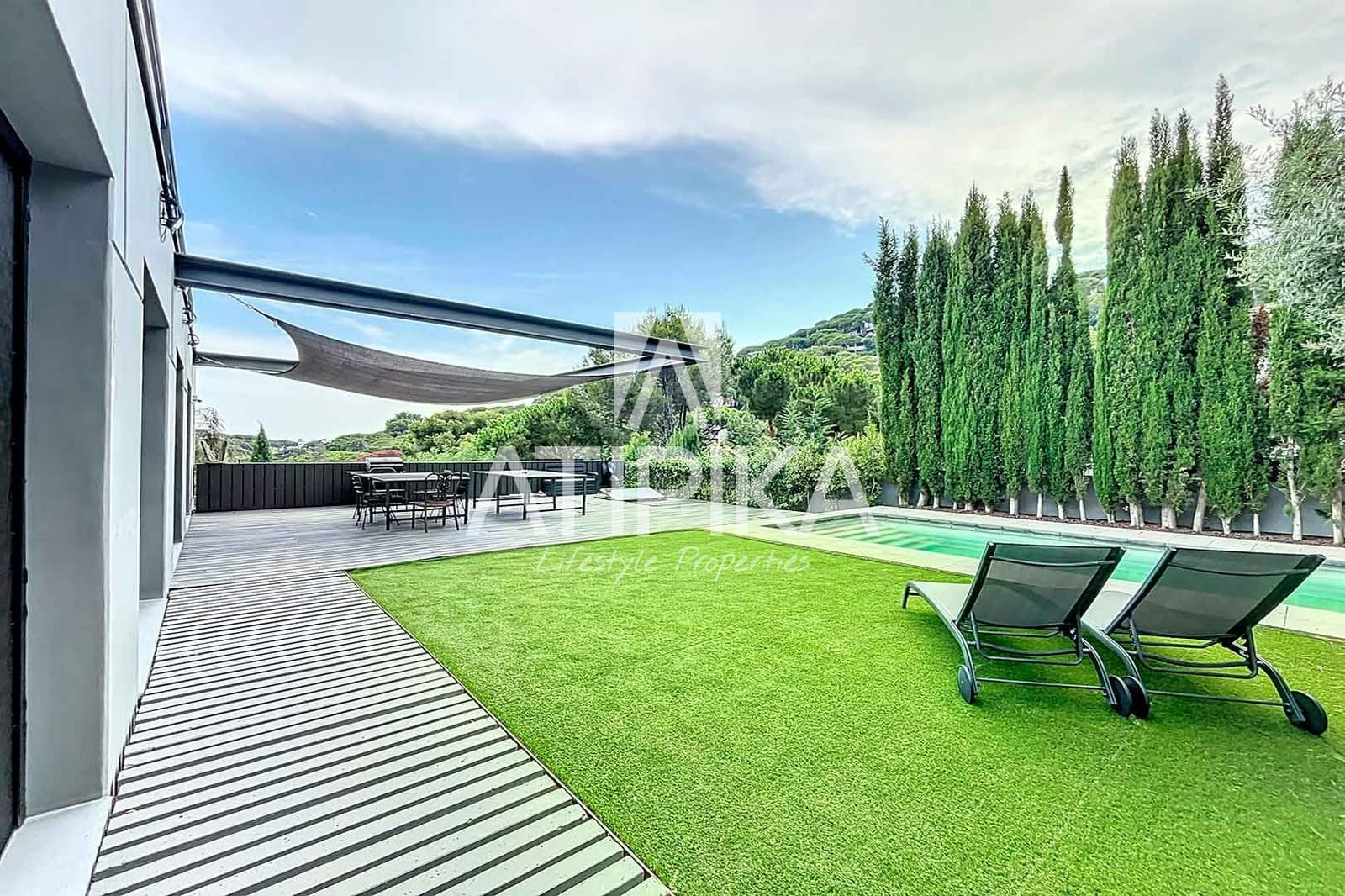 4 soveværelse Villa til salg i Premia de Dalt med swimmingpool - € 1.680.000 (Ref: 8463218)