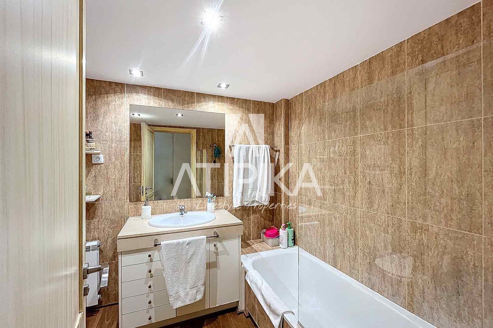 5 bedroom Apartment for sale in Tiana with pool - € 660,000 (Ref: 8478908)