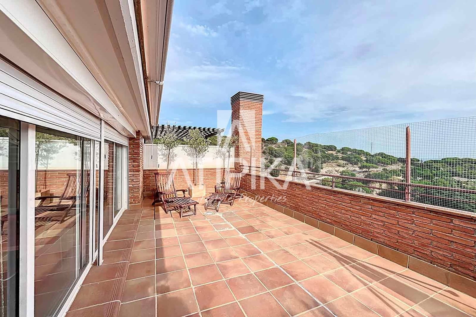 5 bedroom Apartment for sale in Tiana with pool - € 660,000 (Ref: 8478908)