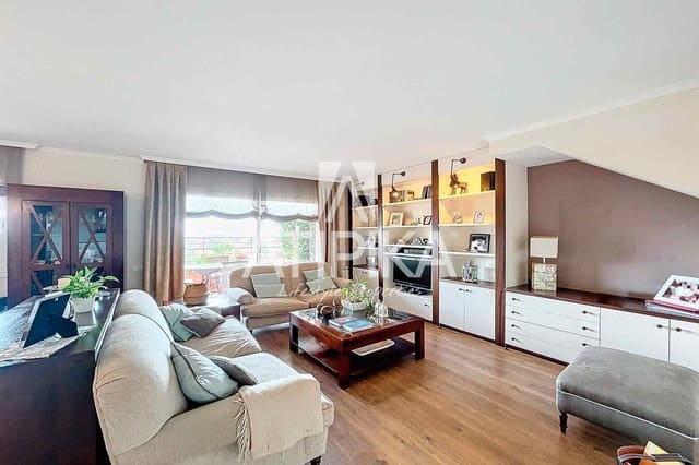 5 quarto Apartamento para venda em Tiana com piscina - 660 000 € (Ref: 8478908)