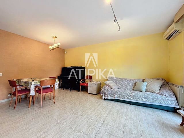 4 sypialnia Willa na sprzedaż w Sitges - 550 000 € (Ref: 8484351)