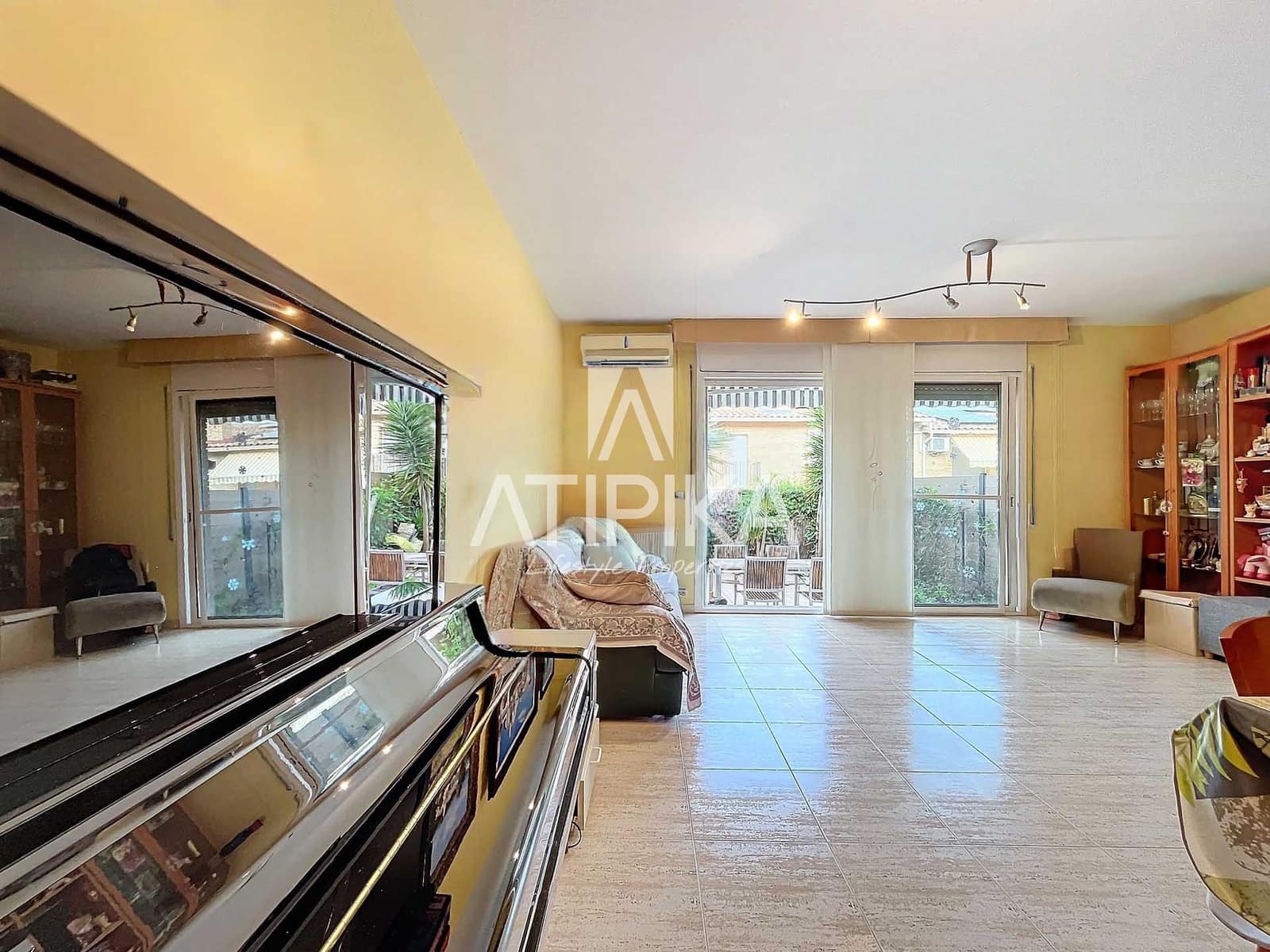 4 sovrum Villa till salu i Sitges - 550 000 € (Ref: 8484351)