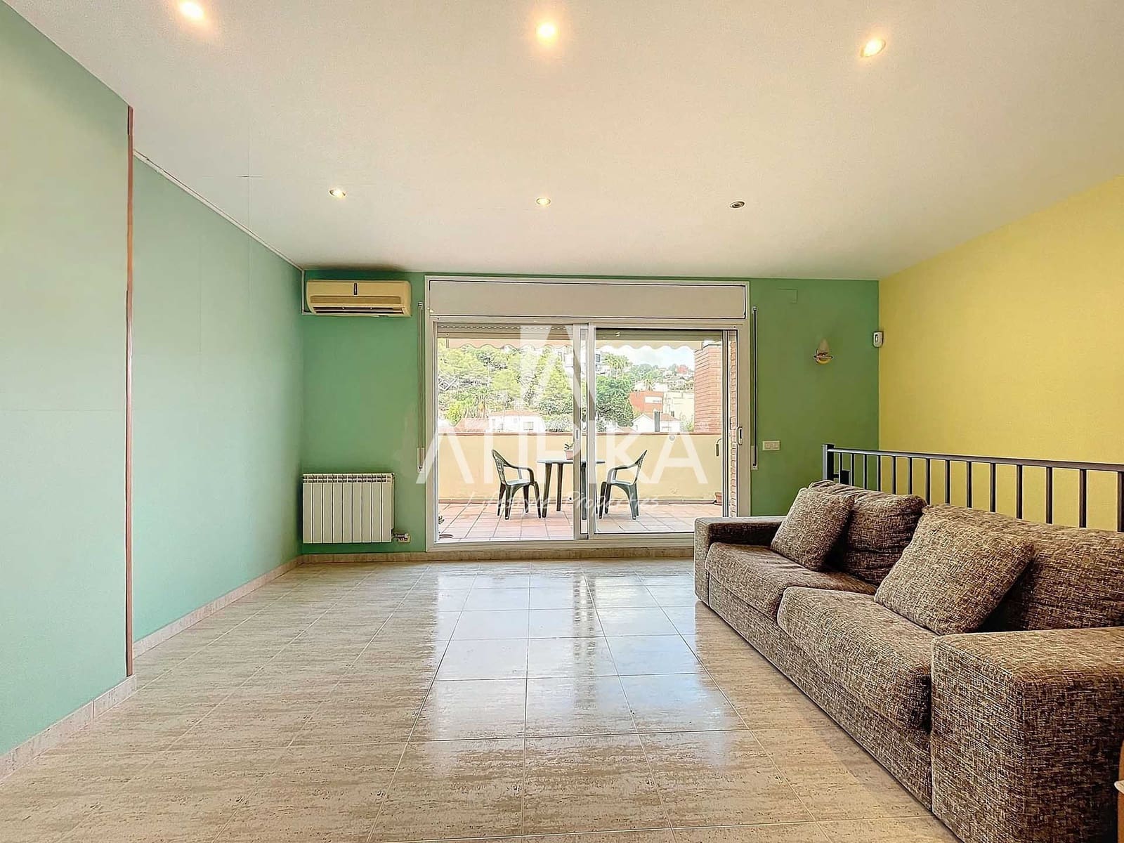 4 sovrum Villa till salu i Sitges - 550 000 € (Ref: 8484351)