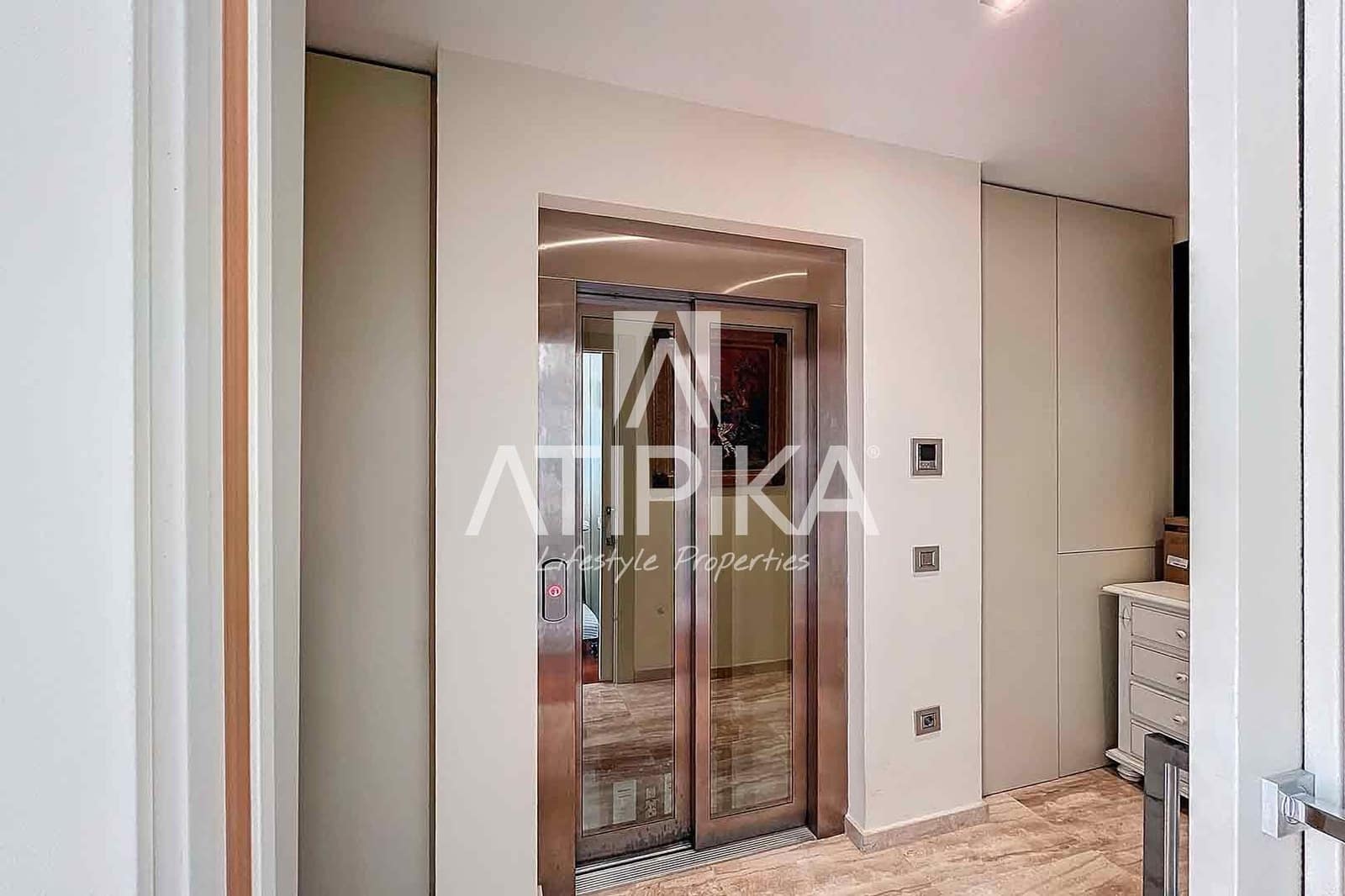 8 bedroom Villa for rent in Castelldefels with pool - € 12,000 (Ref: 8490630)