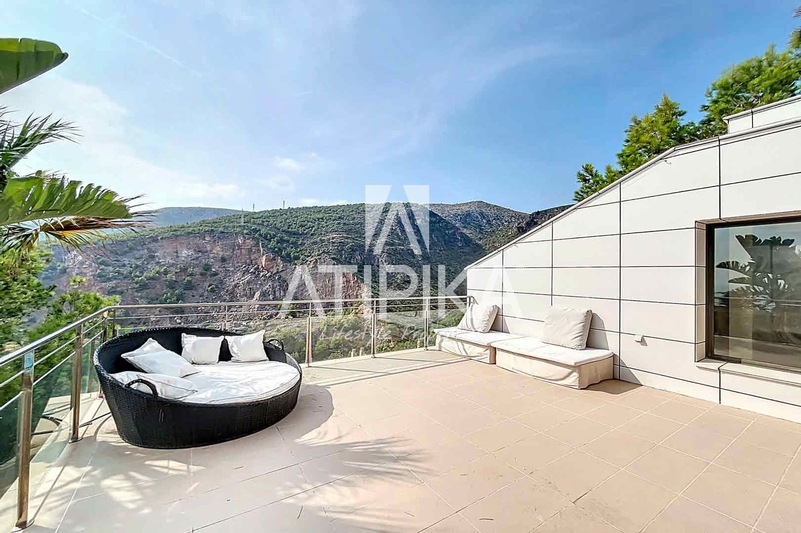 8 bedroom Villa for rent in Castelldefels with pool - € 12,000 (Ref: 8490630)