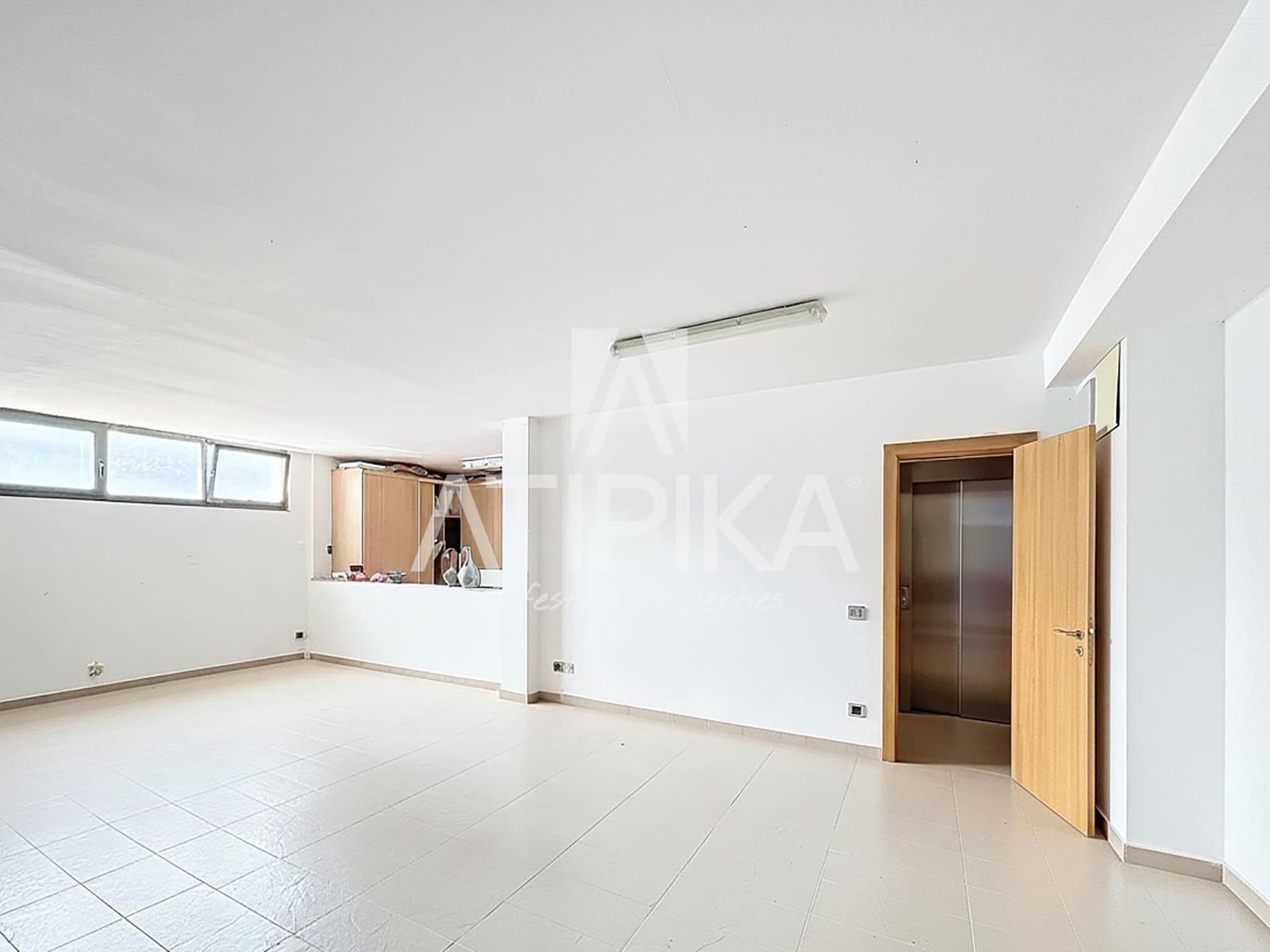 8 bedroom Villa for rent in Castelldefels with pool - € 12,000 (Ref: 8490630)