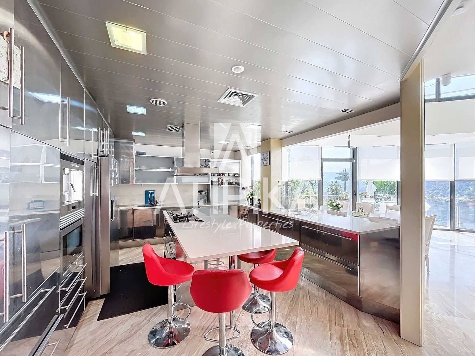 8 bedroom Villa for rent in Castelldefels with pool - € 12,000 (Ref: 8490630)